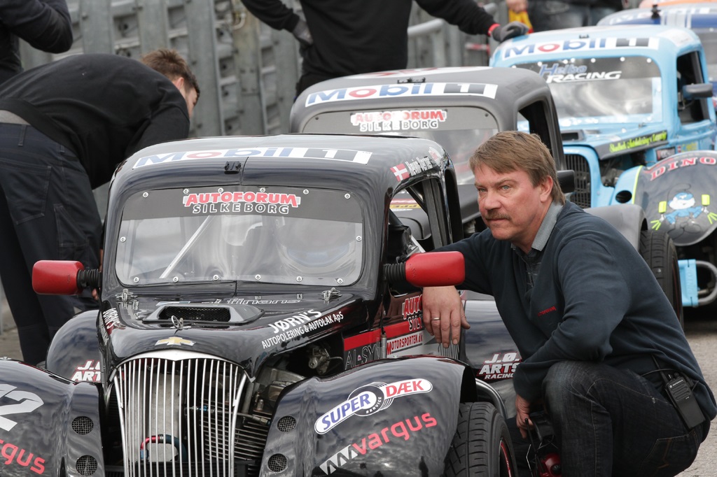 Kevin med sin far, der er hans faste støtte og selv har et mesterskab under bæltet.
(Foto: Motorsporten.dk)